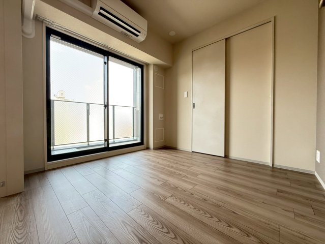 ルフォンプログレ新町の居間写真