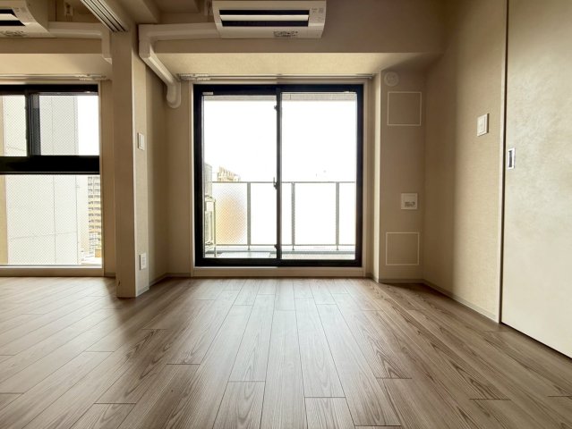 ルフォンプログレ新町の居間写真