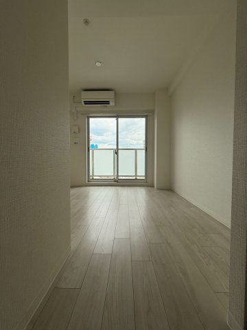 アドバンス西梅田ビオスの居間写真