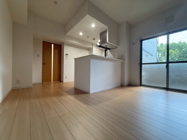 BROU上町台の居間写真