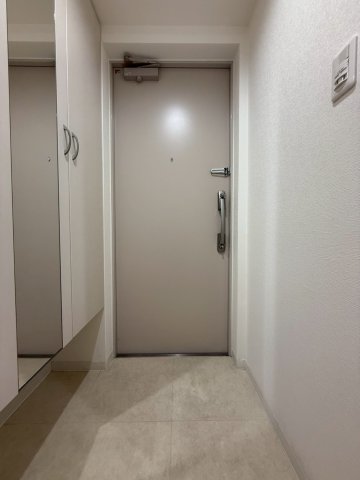 BROU上町台の玄関写真