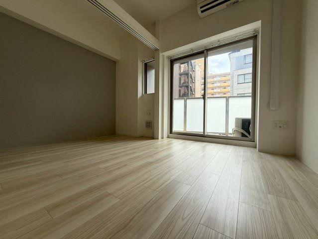 セレニテ天六ミラクの居間写真
