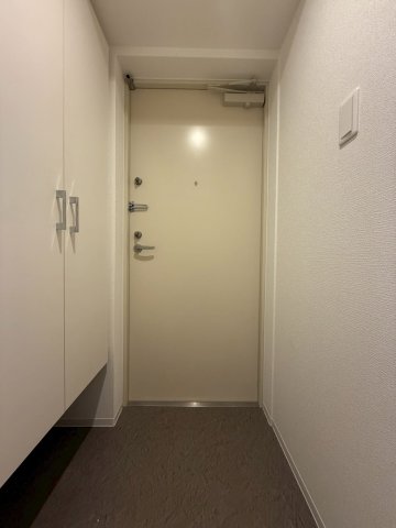 セレニテ天六ミラクの玄関写真