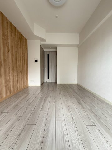 プレサンス大国町ラヴェニールの居間写真