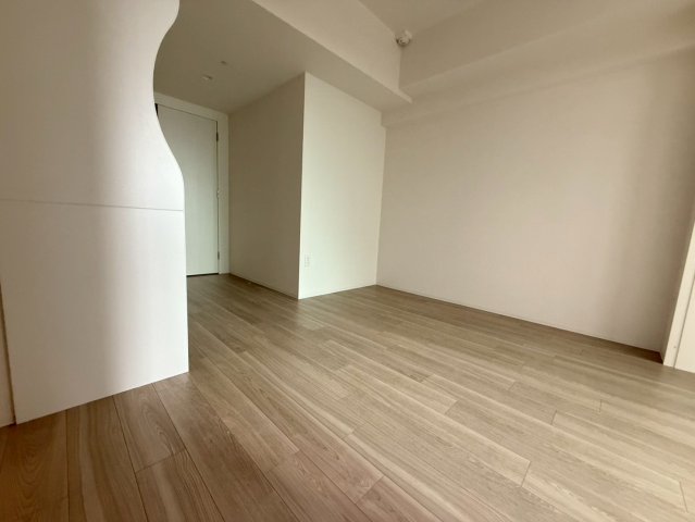 セレニテ本町東リアンの居間写真
