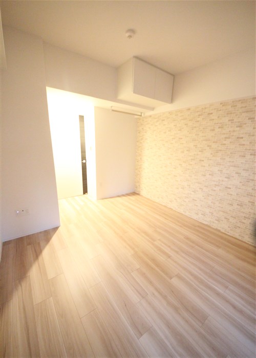 セレニテ本町東リアンの内装写真