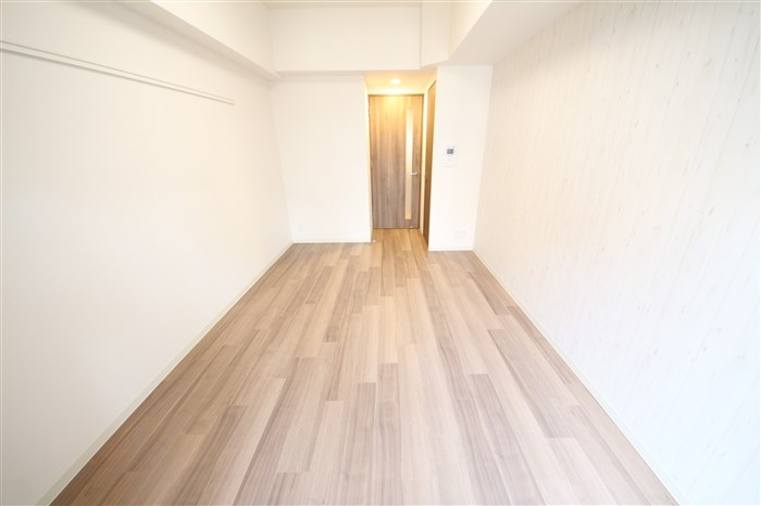 PHOENIX新大阪の居間写真