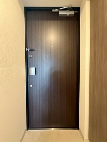プランドール北浜の玄関写真