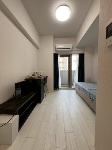 エスリード弁天町NORTH RESIDENCEの居間写真