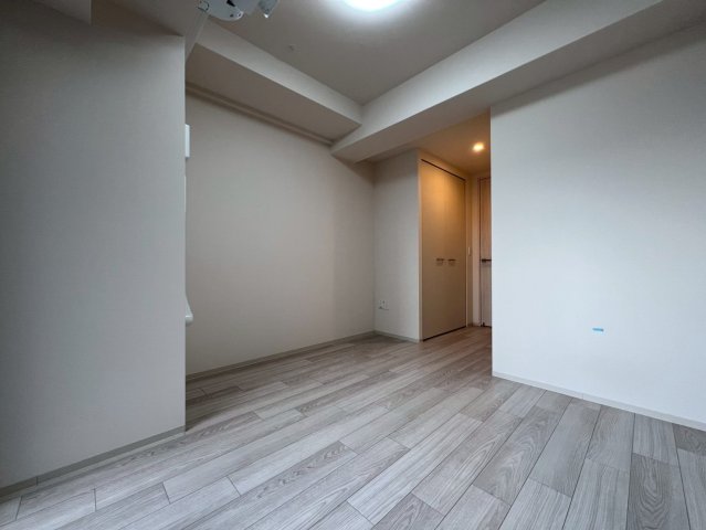 レジュールアッシュ アーバンイールの居間写真