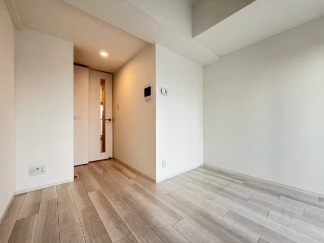 エスリードレジデンス大阪弁天町の居間写真