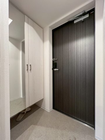 エスリード弁天町NORTH RESIDENCEの玄関写真
