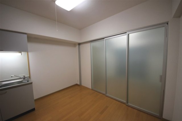 ONEROOFFLATTENJINBASHIの内装写真