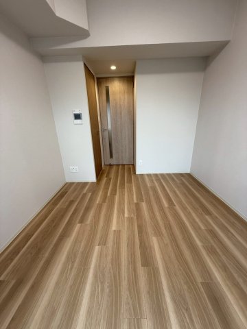 プレサンス深江橋ラヴィゲートの居間写真