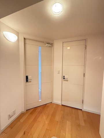 グレンパーク梅田北の居間写真