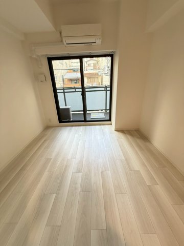 S-RESIDENCE難波大国町Tresの居間写真