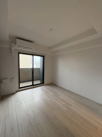 スプランディッド難波IIIの居間写真