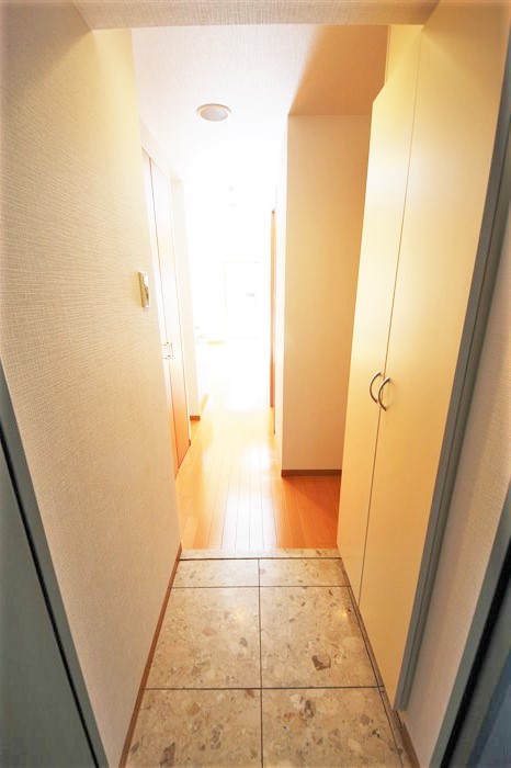 エスリード御堂筋梅田の玄関写真