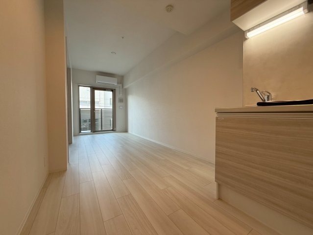 Alivis緑橋の居間写真