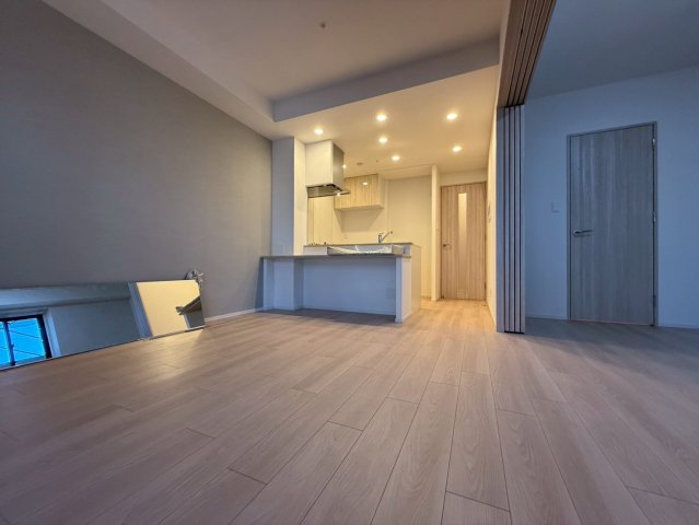 スプランディッド梅田グランノースの居間写真