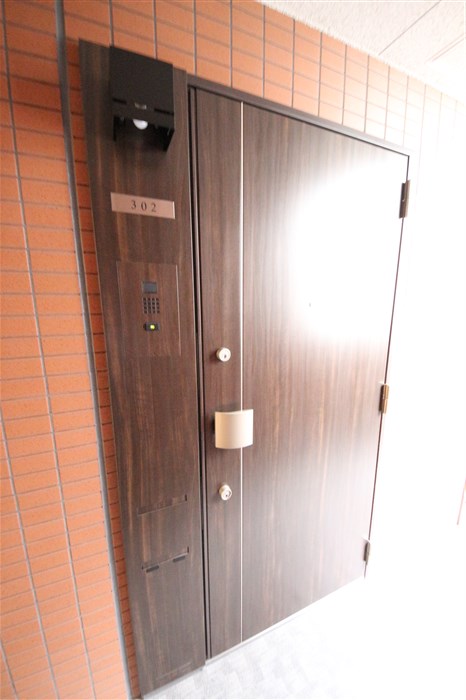グランカーサ難波元町の玄関写真