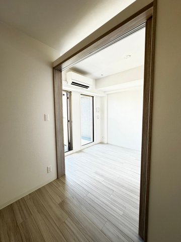 ソルテラス阿波座ウィズの居間写真