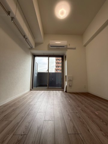 プレサンス九条グランデリーヴの居間写真