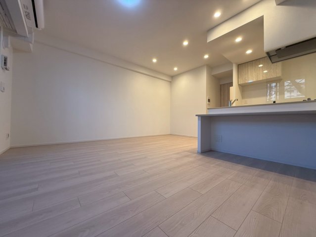 スプランディッド梅田グランノースの居間写真