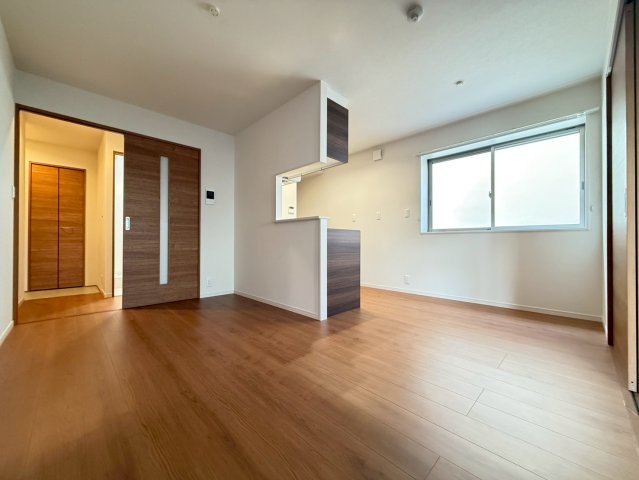 TRICERA Courtの居間写真