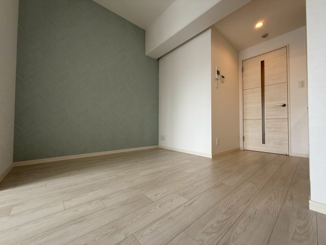 Alivis北梅田の居間写真