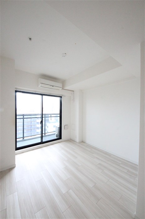 S-RESIDENCE阿波座WESTの居間写真