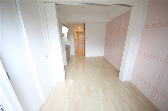SERENiTE本町refletの内装写真