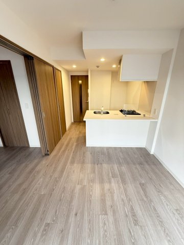 プランドール新北野の居間写真