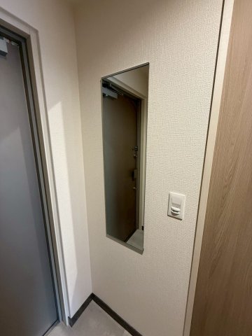南堀江アパートメントシエロの玄関写真