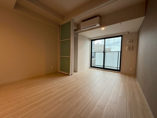 アーバネックス天満橋Frontの居間写真