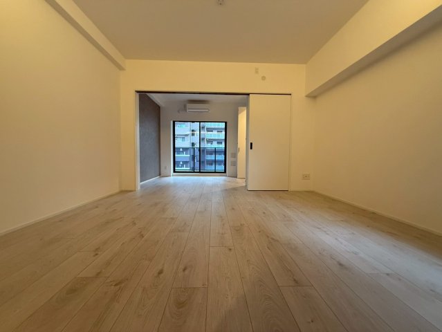 GLAM STELLA松屋町の居間写真