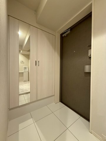 IBC Residence Eastの玄関写真