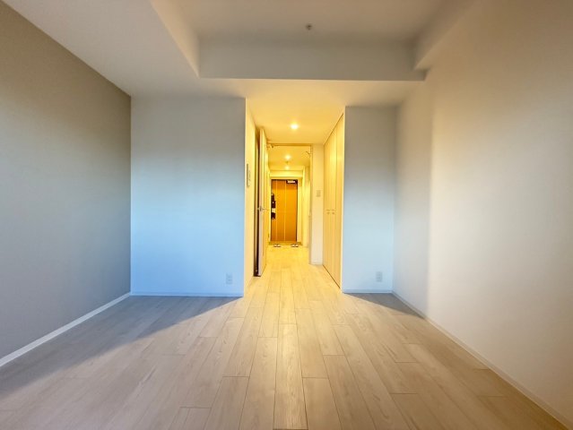 ワールドアイ難波City Gateの居間写真