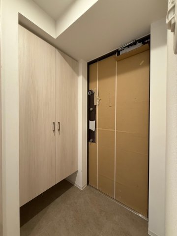 ワールドアイ難波City Gateの玄関写真