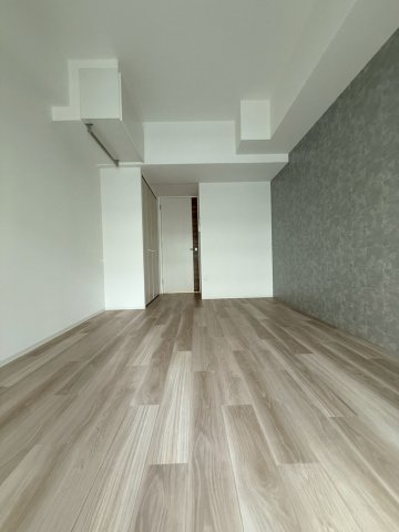 セレニテ江坂ミラクの居間写真