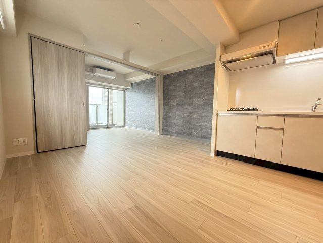 ミラージュパレス本町Departの居間写真