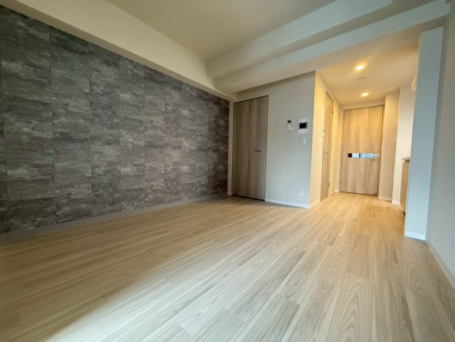 ミラージュパレス本町Departの居間写真
