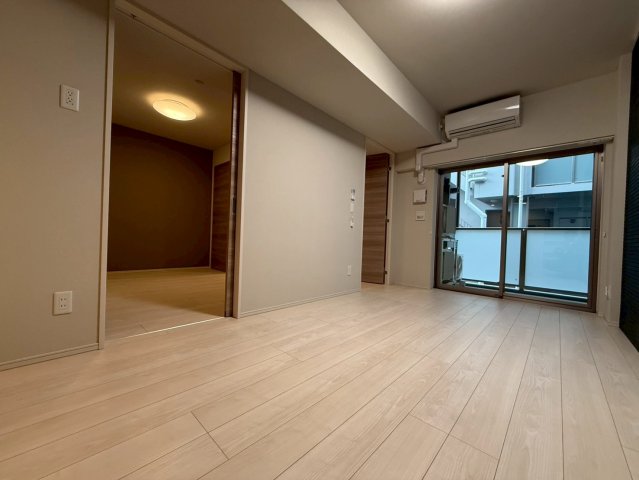 IBC Residence Westの居間写真