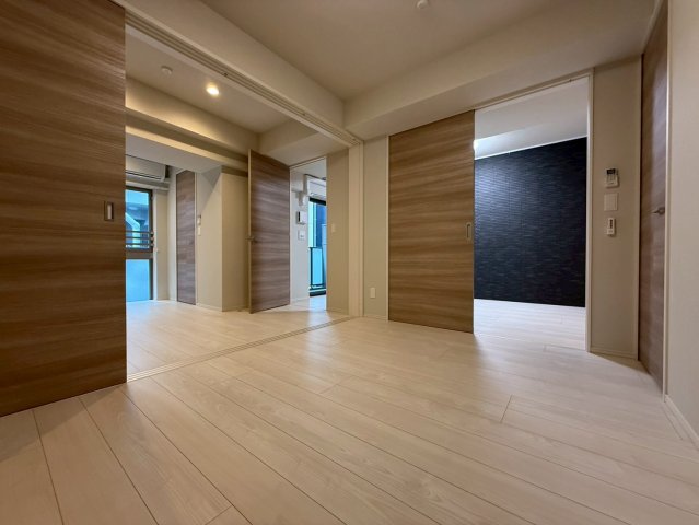 IBC Residence Westの居間写真