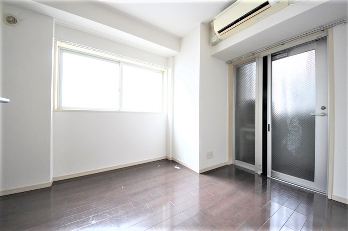 BGC難波タワーの居間写真