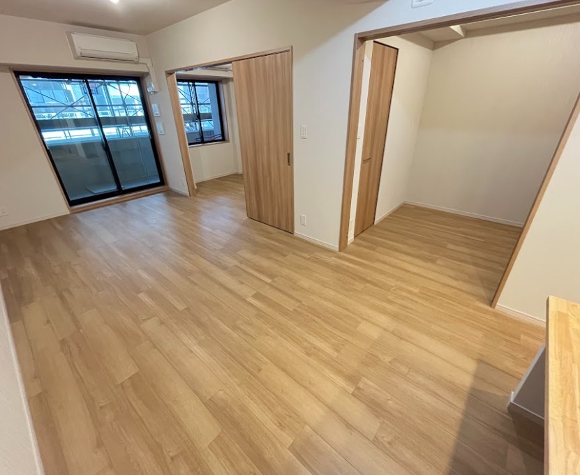 スプランディッド本町グランの居間写真
