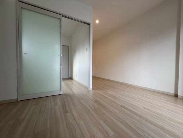 エクレレメディコ天六の居間写真