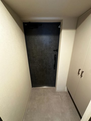 リヴェント難波ウエストの玄関写真