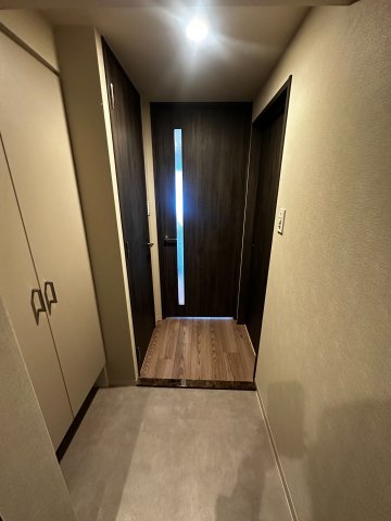 リヴェント難波ウエストの玄関写真