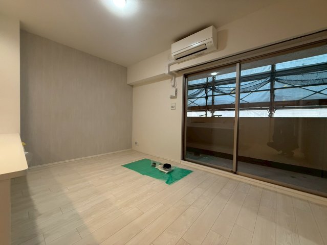 スプランディッド玉造DUEの居間写真